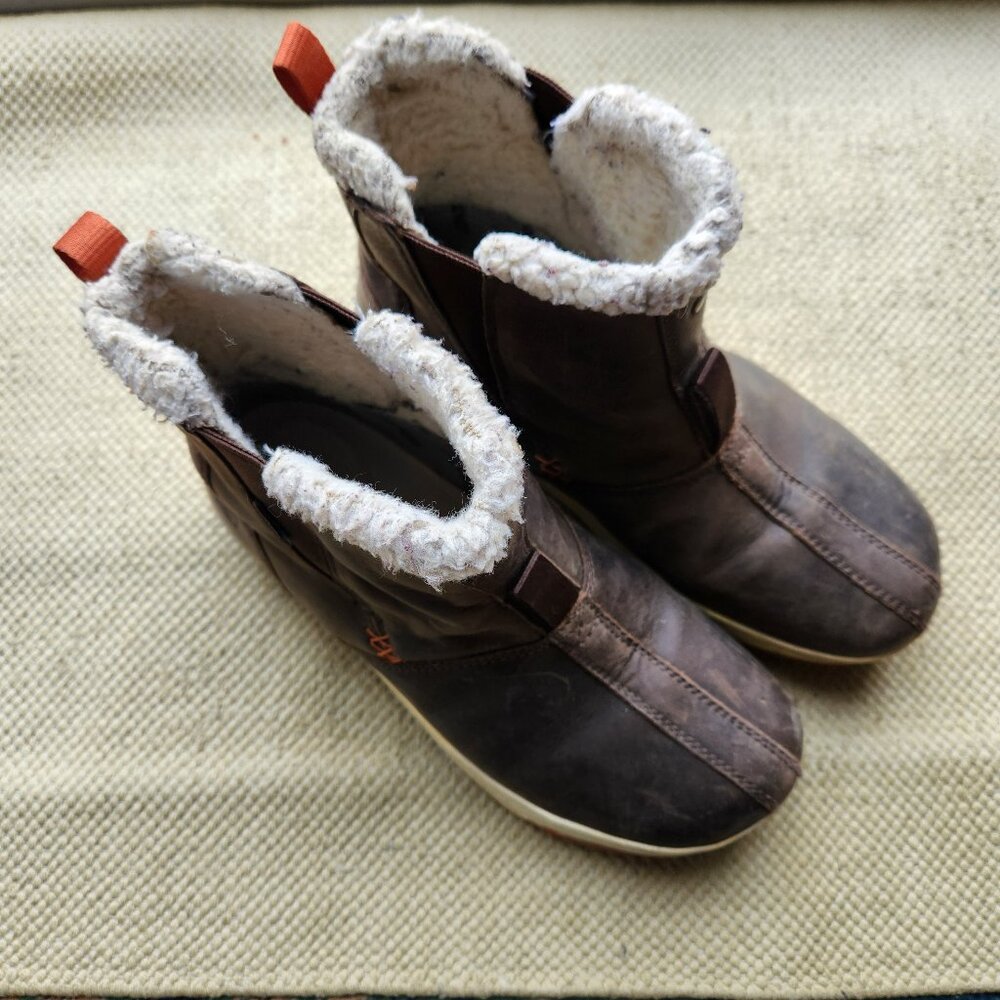 Keen Snowmass Mid waterproof Nubuck pull on brown winter snow boots womens 8.5